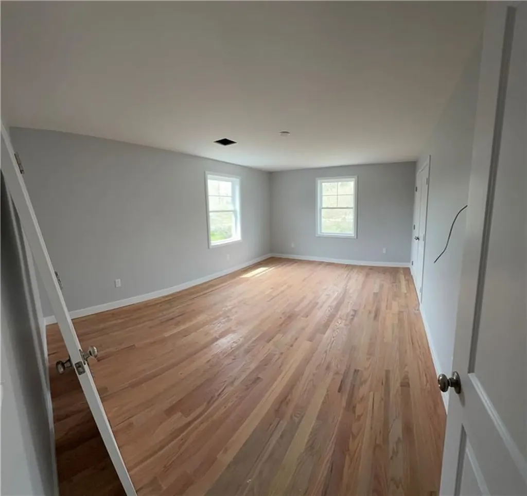 124 Birch Swamp Road Warren RI 02885