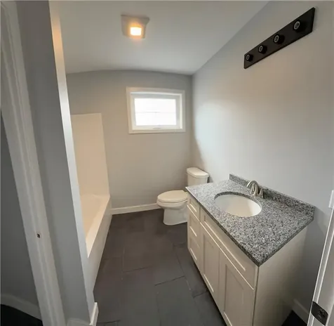 124 Birch Swamp Road Warren RI 02885