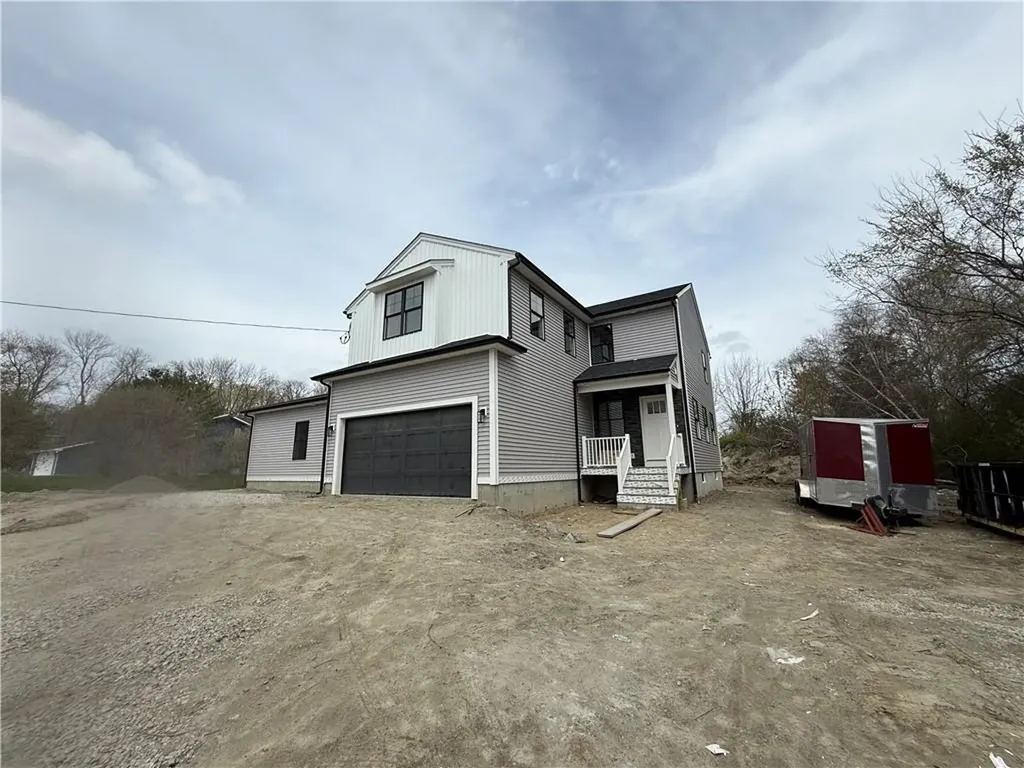 124 Birch Swamp Road Warren RI 02885