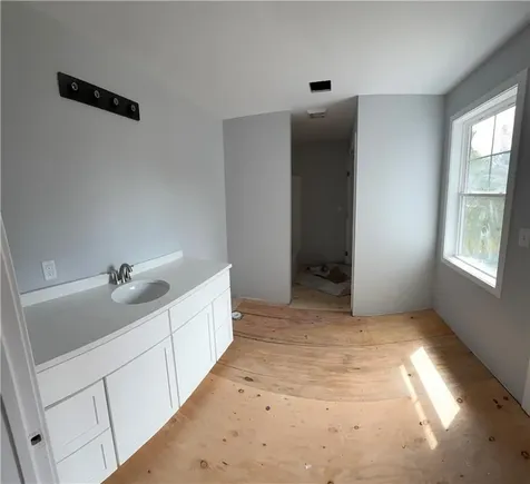 124 Birch Swamp Road Warren RI 02885