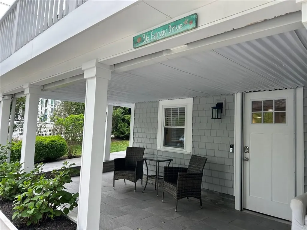 36 Fairway Road Narragansett RI 02882
