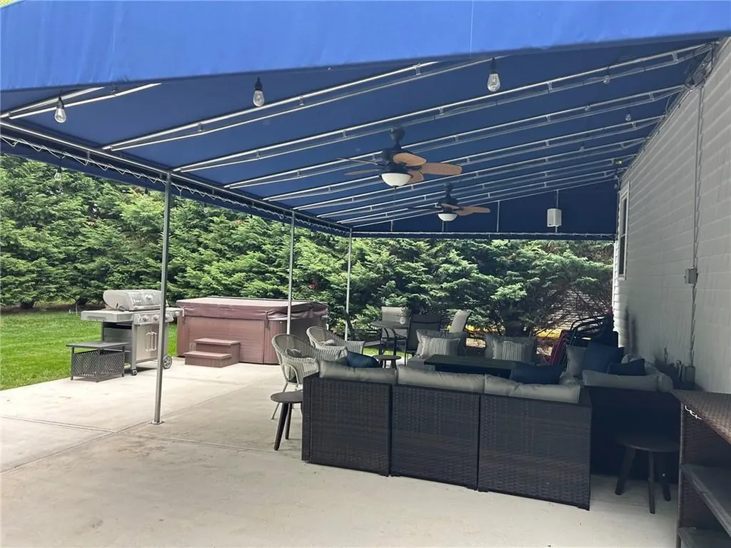 36 Fairway Road Narragansett RI 02882