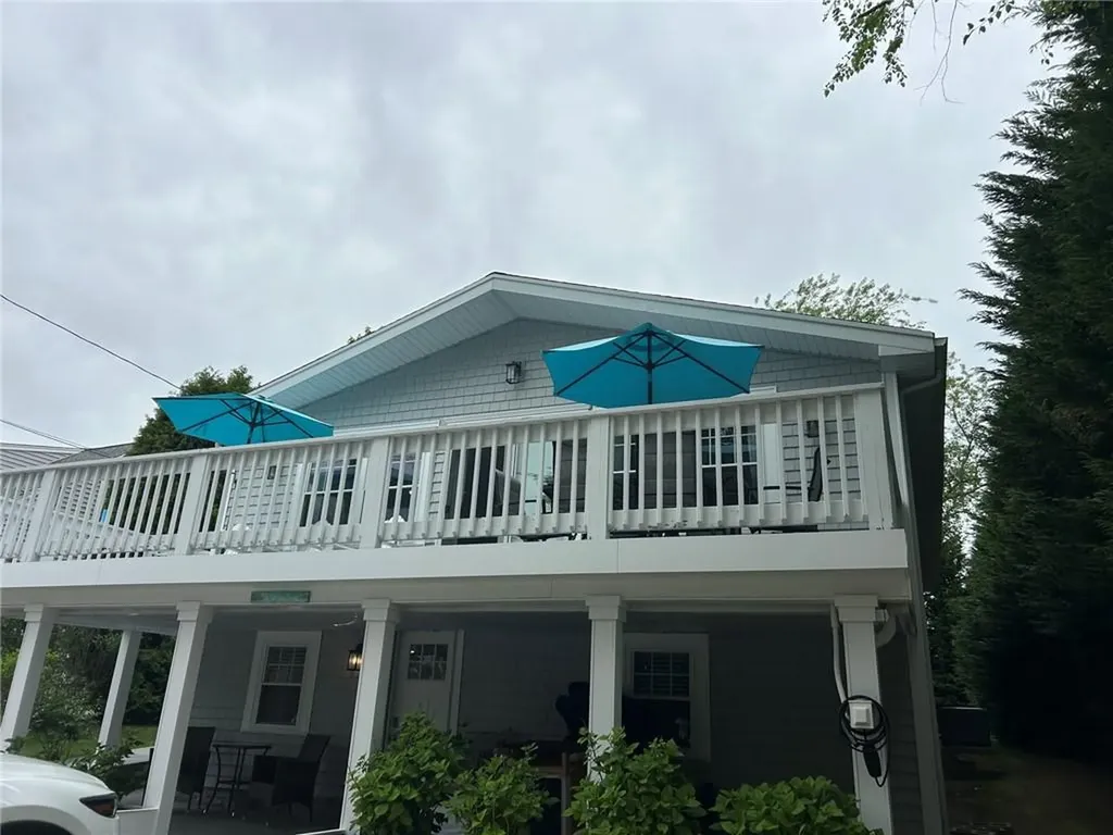 36 Fairway Road Narragansett RI 02882