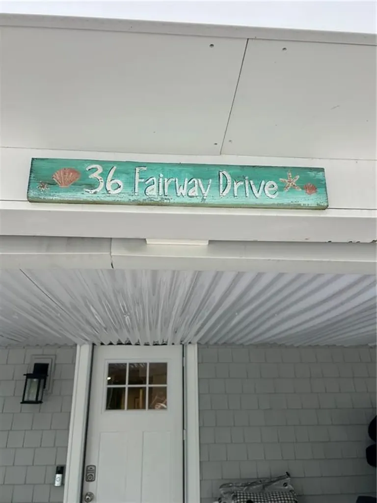 36 Fairway Road Narragansett RI 02882