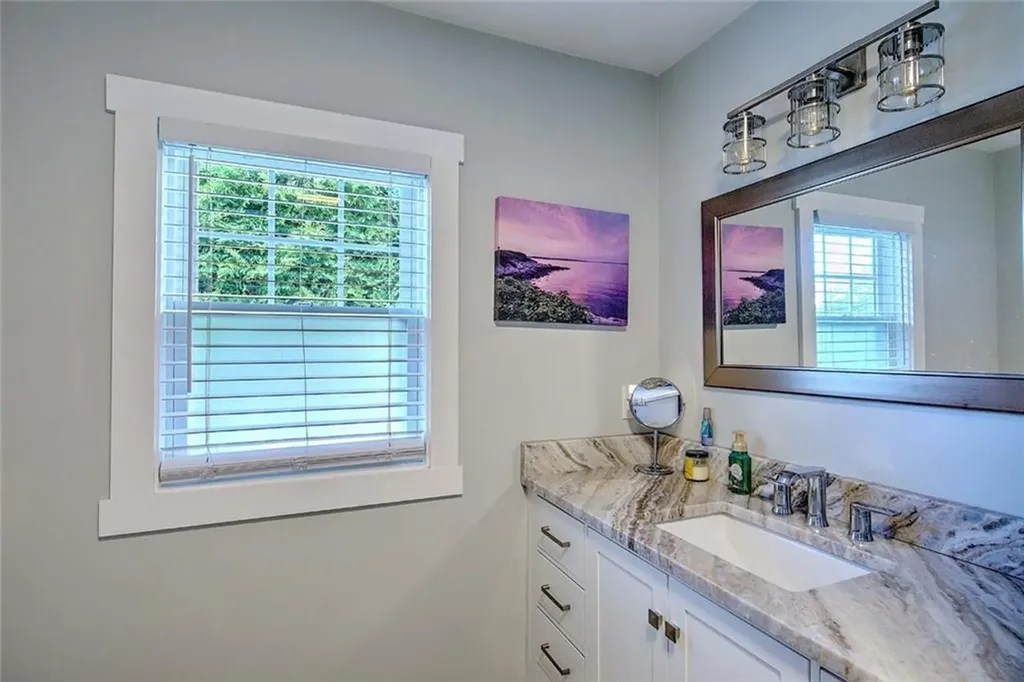 36 Fairway Road Narragansett RI 02882