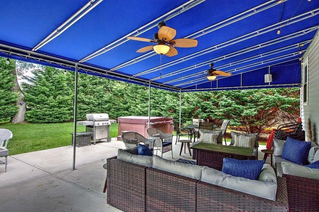 36 Fairway Road Narragansett RI 02882