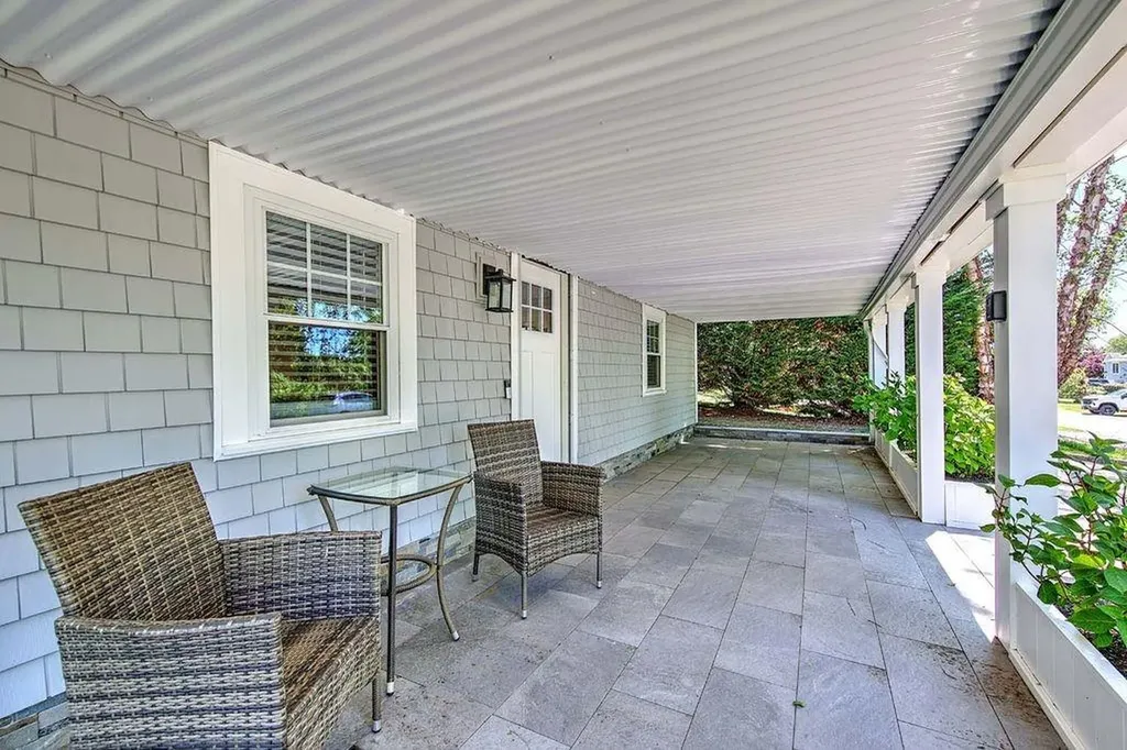 36 Fairway Road Narragansett RI 02882