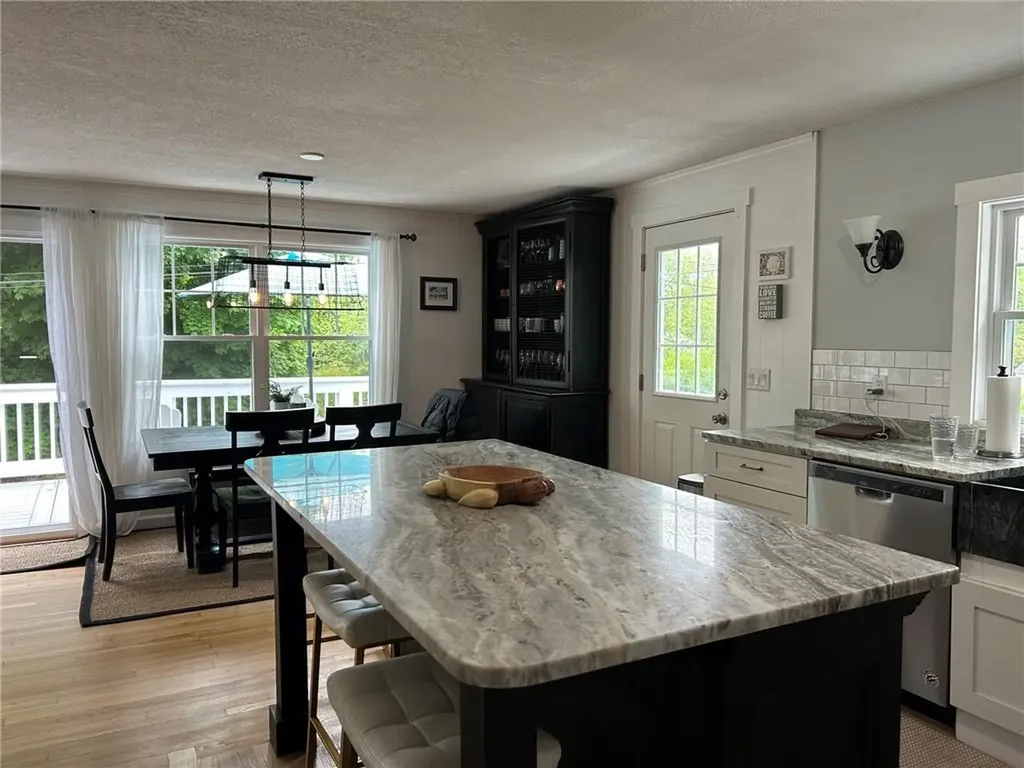 36 Fairway Road Narragansett RI 02882
