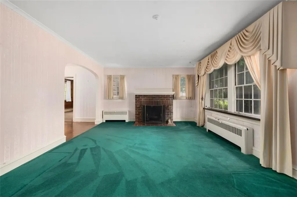 35 New Clark Road Cumberland RI 02864
