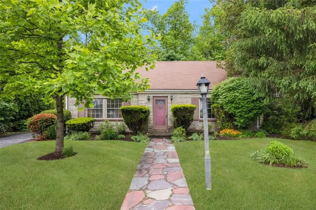 35 New Clark Road Cumberland RI 02864