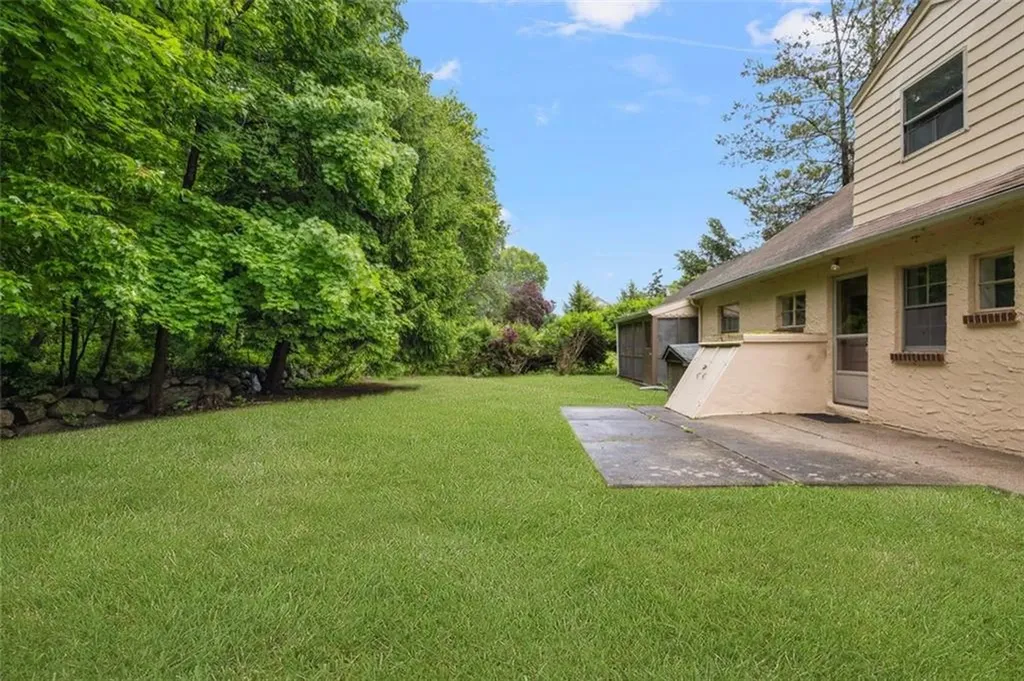 35 New Clark Road Cumberland RI 02864