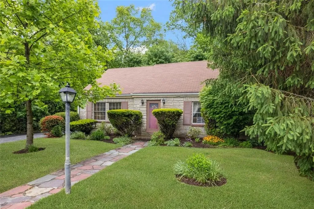 35 New Clark Road Cumberland RI 02864