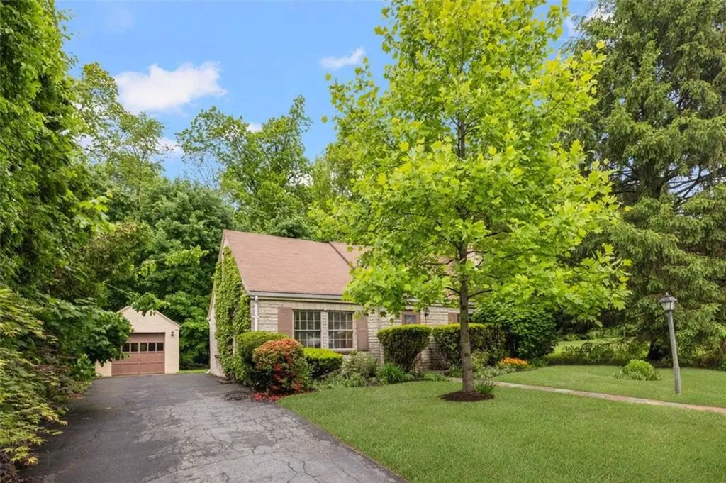 35 New Clark Road Cumberland RI 02864