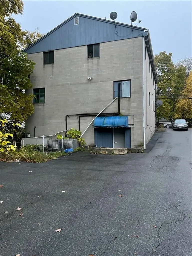 86 Mapleville Main Street Burrillville RI 02839