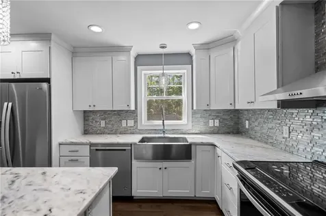 78 Harbor Ridge Lane Tiverton RI 02878