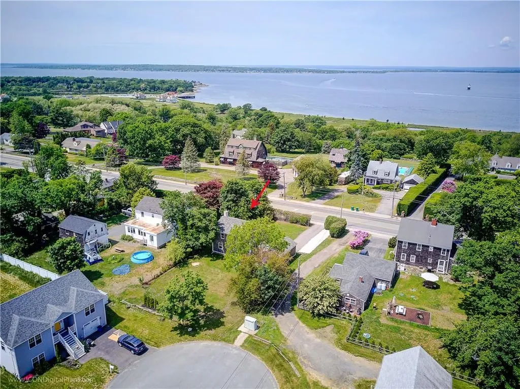 523 Bristol Ferry Road Portsmouth RI 02871