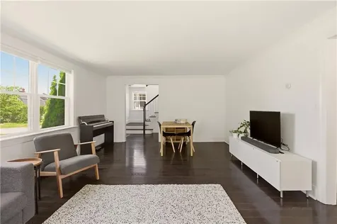 523 Bristol Ferry Road Portsmouth RI 02871