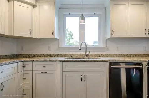523 Bristol Ferry Road Portsmouth RI 02871