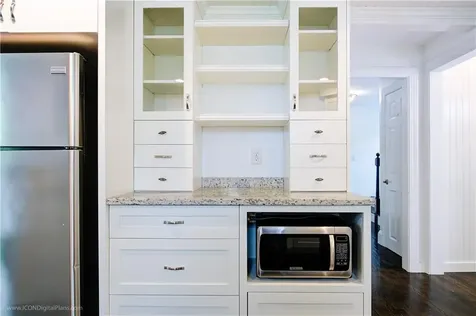 523 Bristol Ferry Road Portsmouth RI 02871