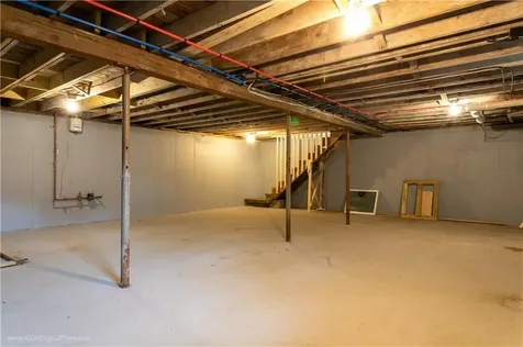 523 Bristol Ferry Road Portsmouth RI 02871