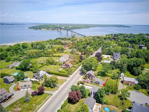 523 Bristol Ferry Road Portsmouth RI 02871