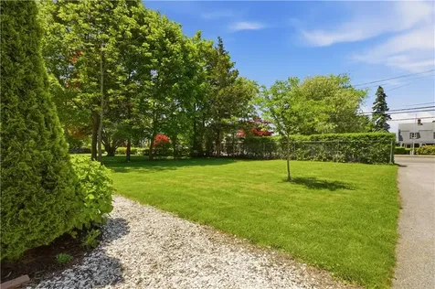 523 Bristol Ferry Road Portsmouth RI 02871