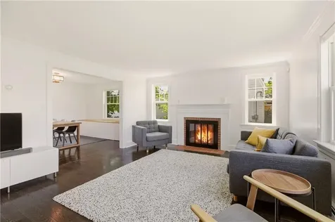 523 Bristol Ferry Road Portsmouth RI 02871