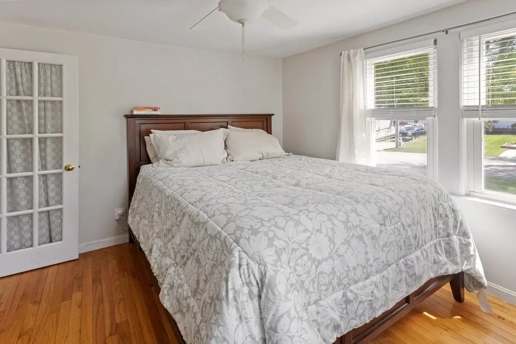 62 Gardiner Avenue East Providence RI 02914
