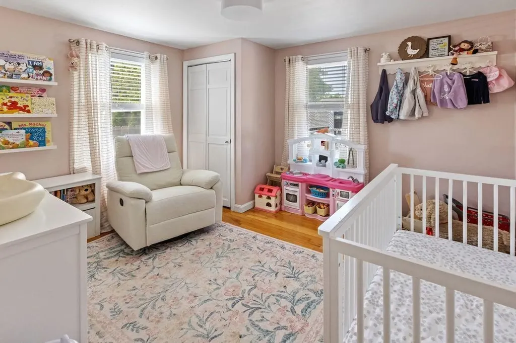 62 Gardiner Avenue East Providence RI 02914