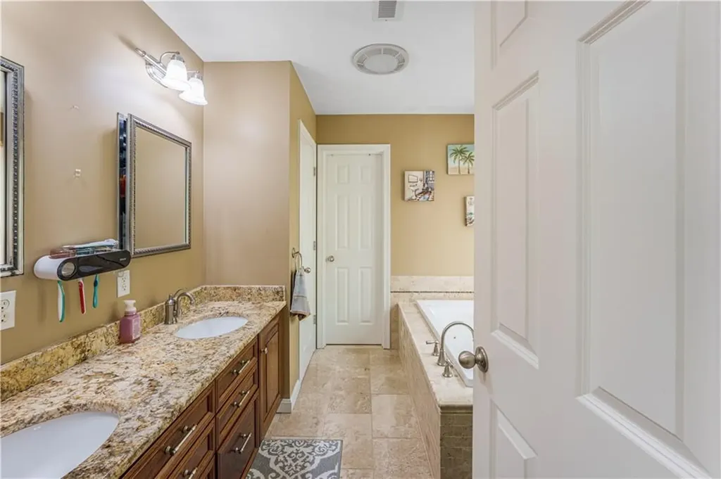 115 Castle Rock Road Warwick RI 02886