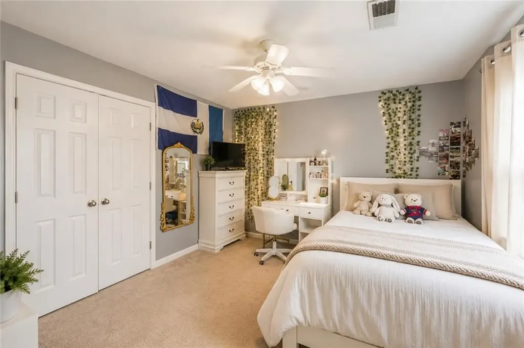 115 Castle Rock Road Warwick RI 02886