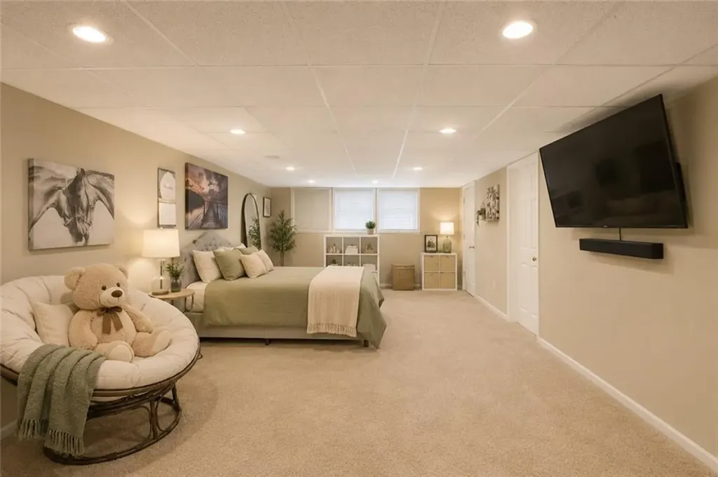 115 Castle Rock Road Warwick RI 02886