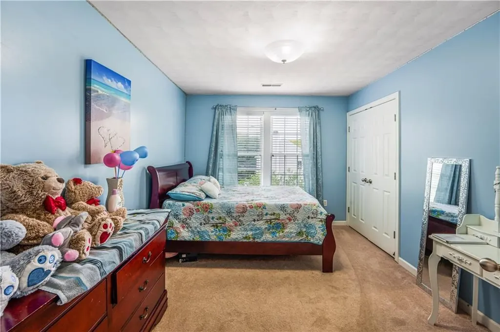 115 Castle Rock Road Warwick RI 02886