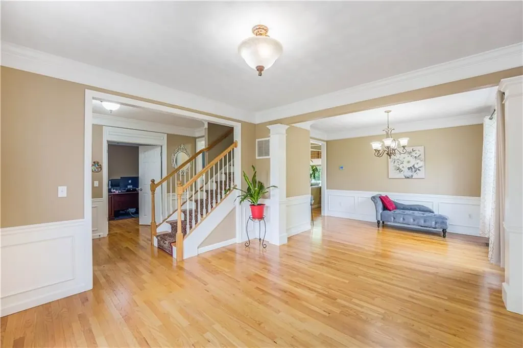 115 Castle Rock Road Warwick RI 02886