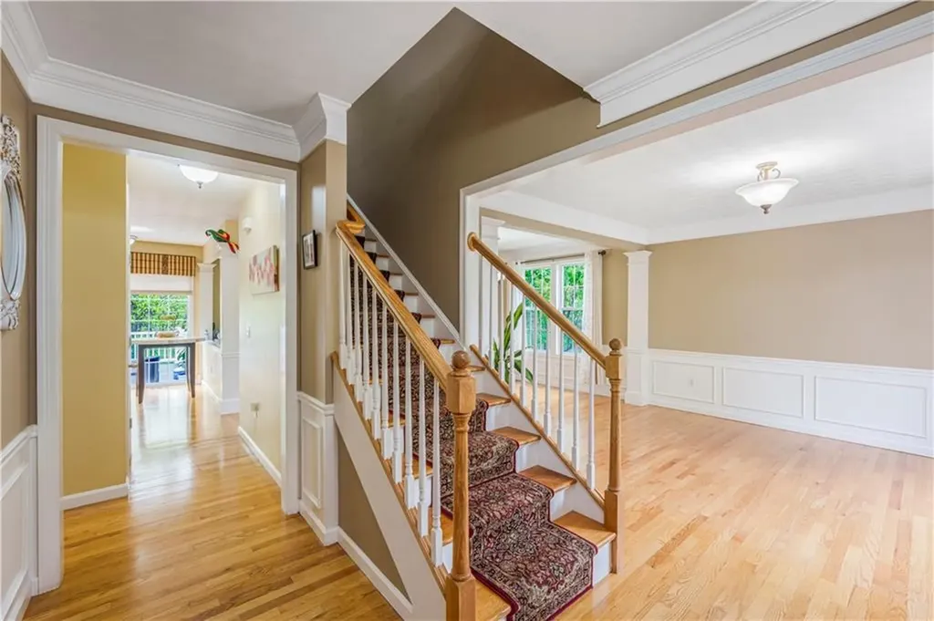 115 Castle Rock Road Warwick RI 02886