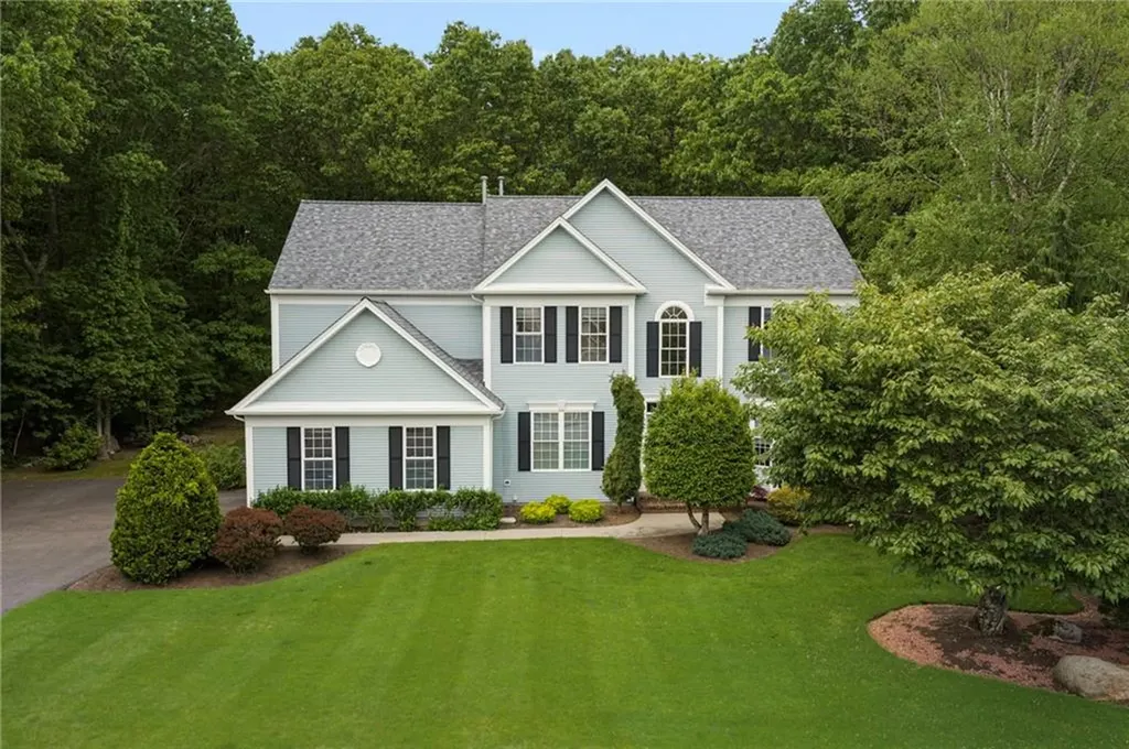 322 Sleepy Hollow Farm Road Warwick RI 02886