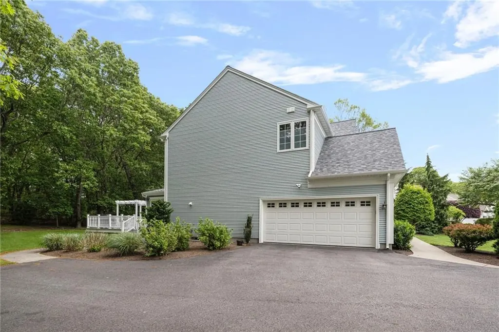 322 Sleepy Hollow Farm Road Warwick RI 02886