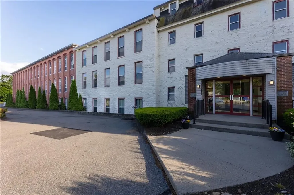 494 Woonasquatucket Avenue North Providence RI 02911