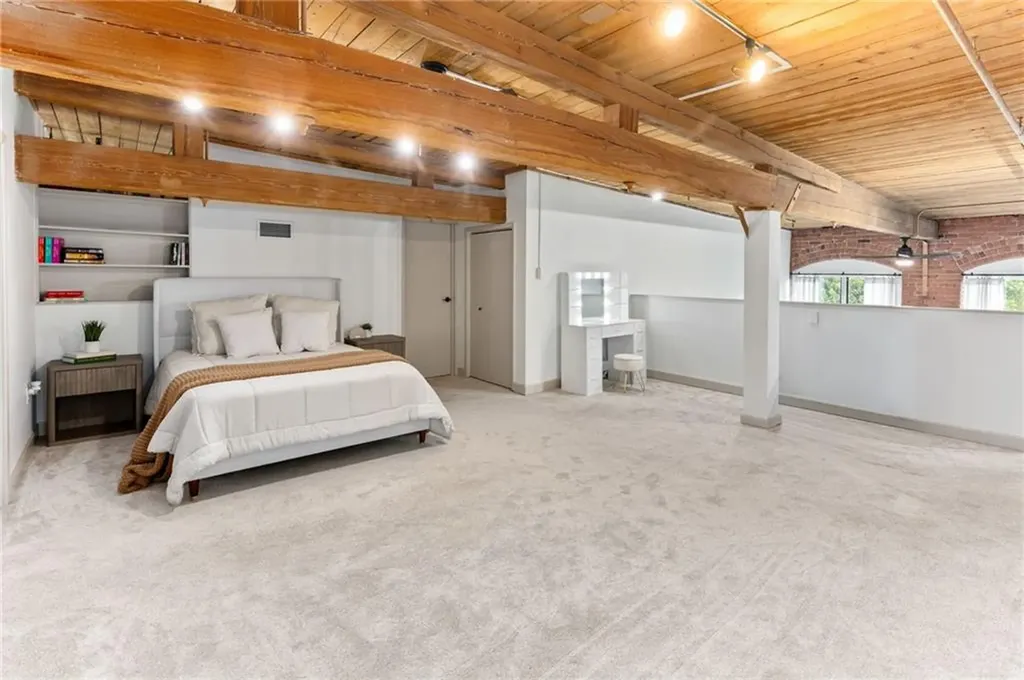 494 Woonasquatucket Avenue North Providence RI 02911