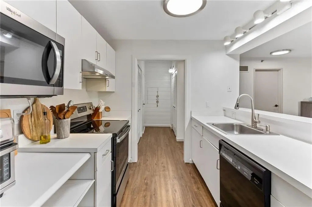 494 Woonasquatucket Avenue North Providence RI 02911