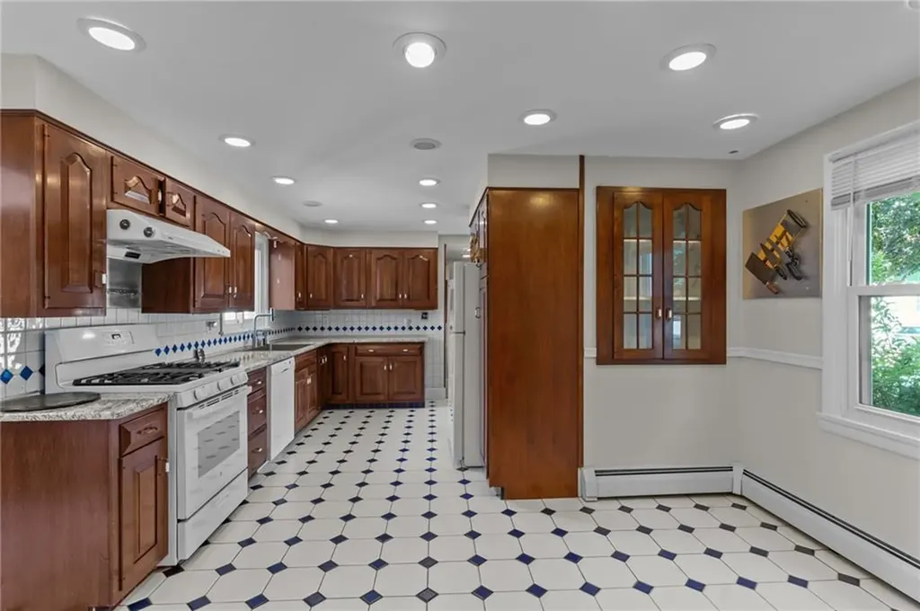 214 Rankin Avenue Providence RI 02908