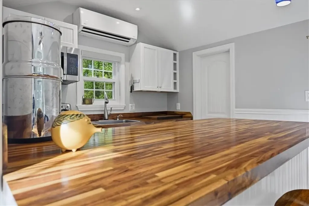 45 Port Avenue South Kingstown RI 02879