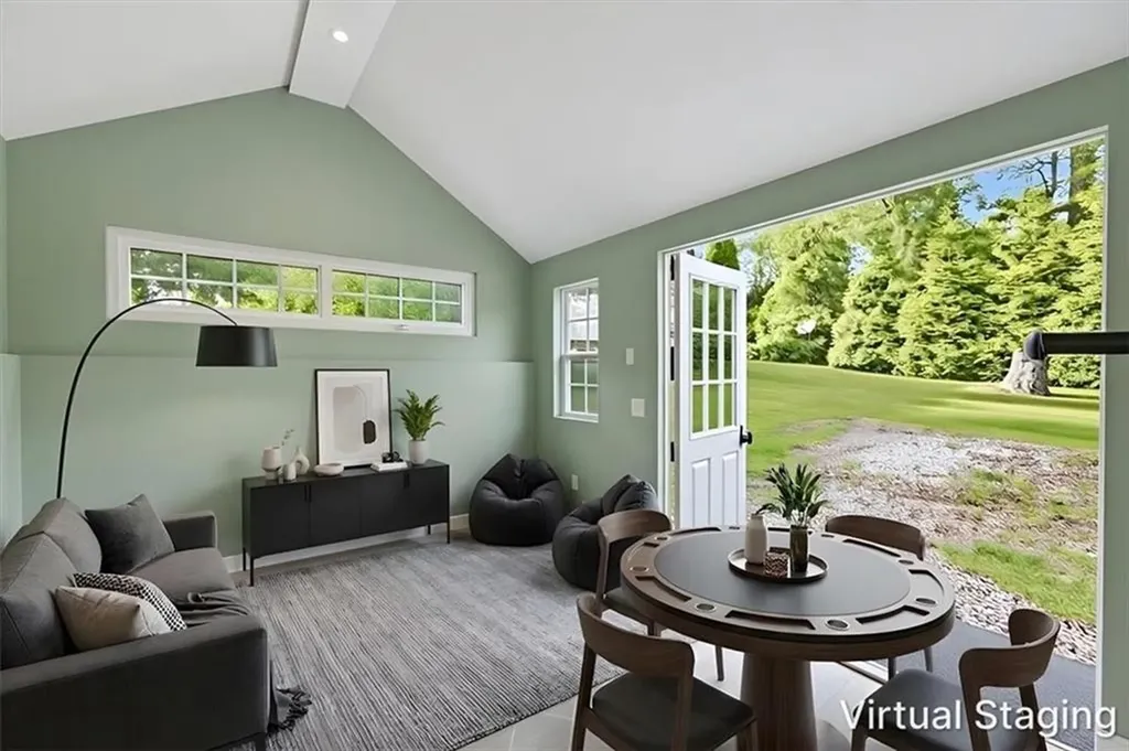 45 Port Avenue South Kingstown RI 02879