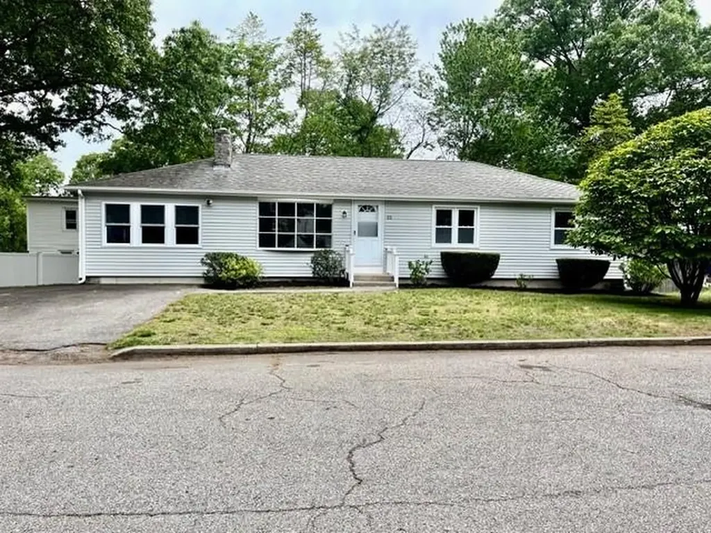 33 Howard Avenue North Providence RI 02911