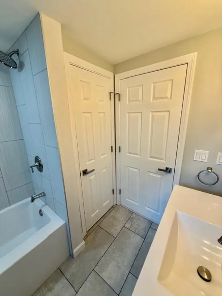 33 Howard Avenue North Providence RI 02911
