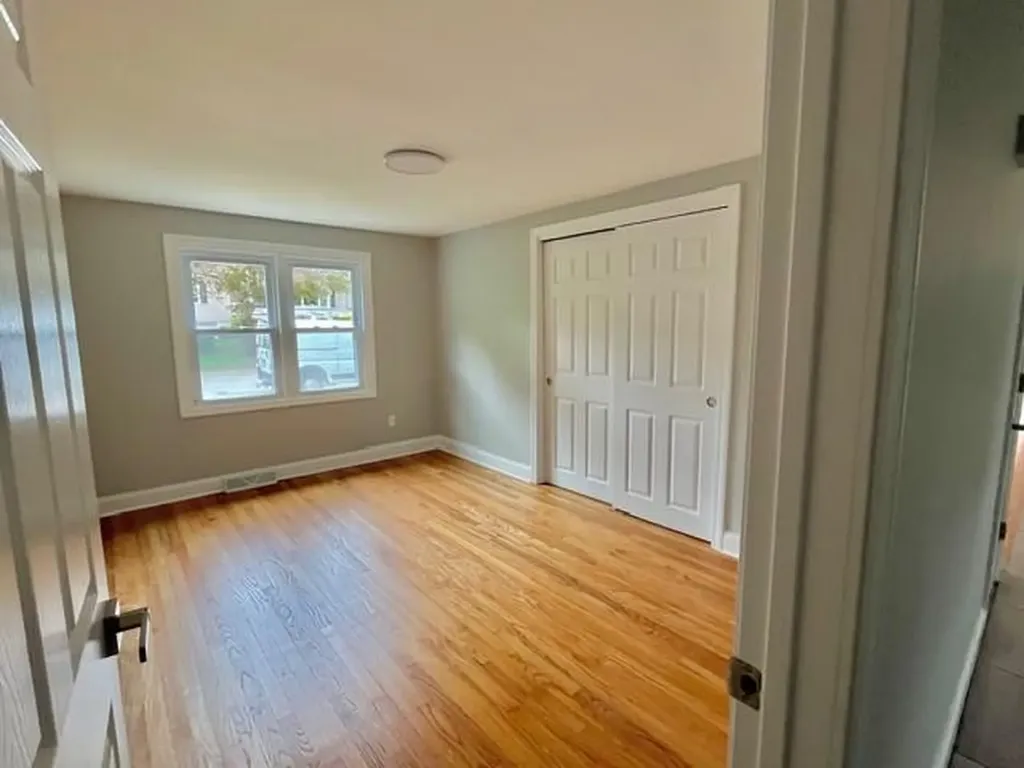 33 Howard Avenue North Providence RI 02911