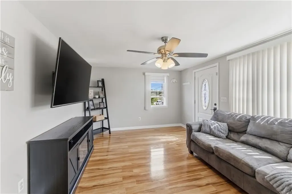 29 Dix Avenue Johnston RI 02919