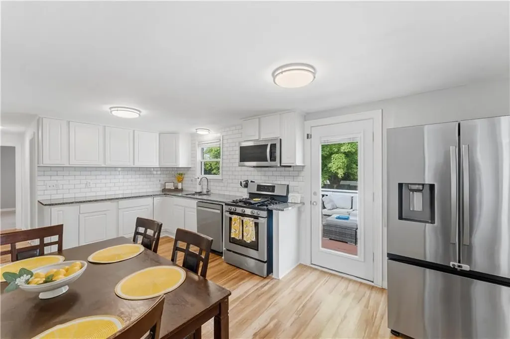 29 Dix Avenue Johnston RI 02919