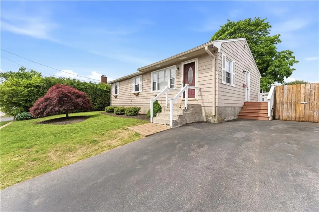 29 Dix Avenue Johnston RI 02919