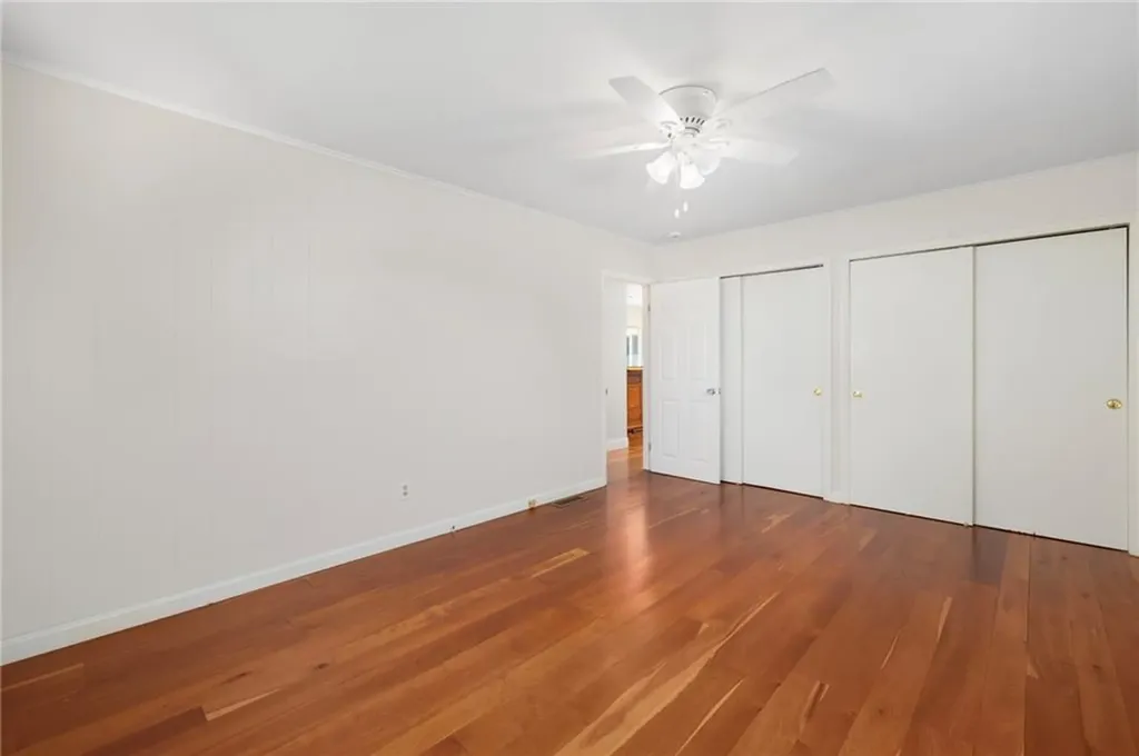 3 Larch Avenue Narragansett RI 02882